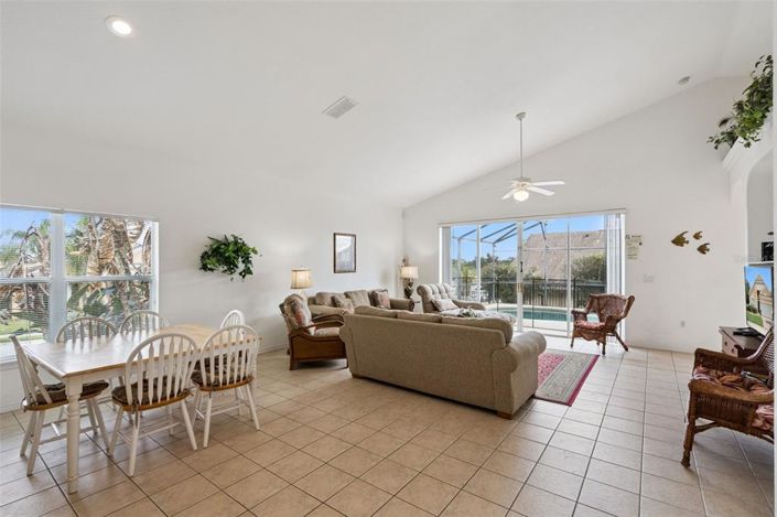 Image No.9-4 Bed House for sale