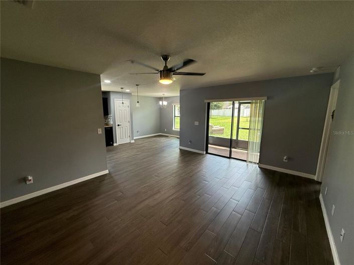 Image No.8-3 Bed House for sale