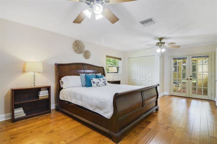Image No.19-3 Bed House for sale