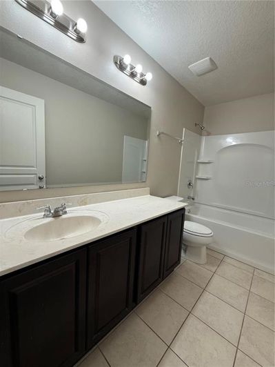 Image No.17-4 Bed Townhouse for sale