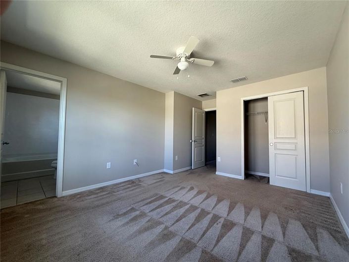 Image No.23-4 Bed Townhouse for sale