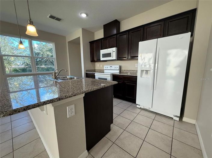 Image No.9-4 Bed Townhouse for sale