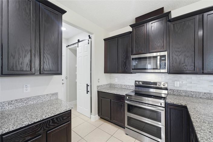 Image No.5-3 Bed Townhouse for sale