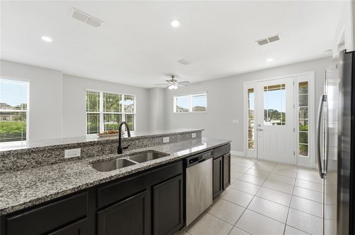 Image No.7-3 Bed Townhouse for sale
