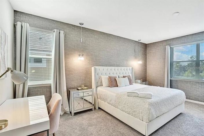 Image No.20-4 Bed House for sale