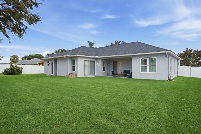 Image No.38-5 Bed House for sale