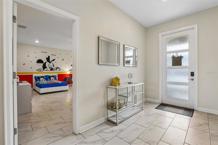 Image No.13-8 Bed House for sale