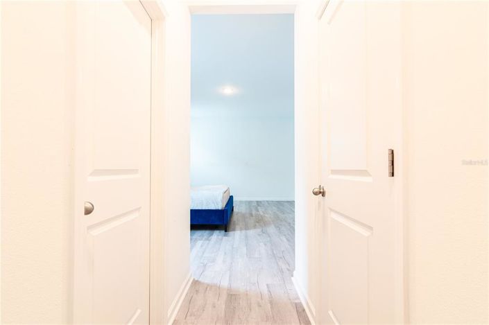 Image No.25-6 Bed House for sale