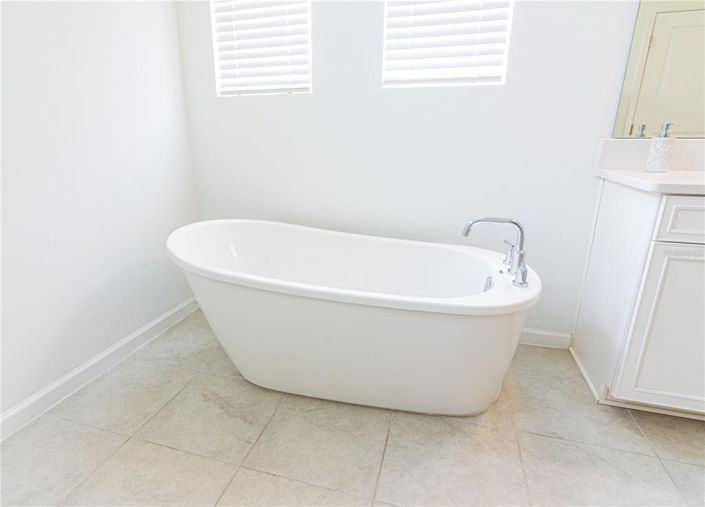 Image No.32-6 Bed House for sale