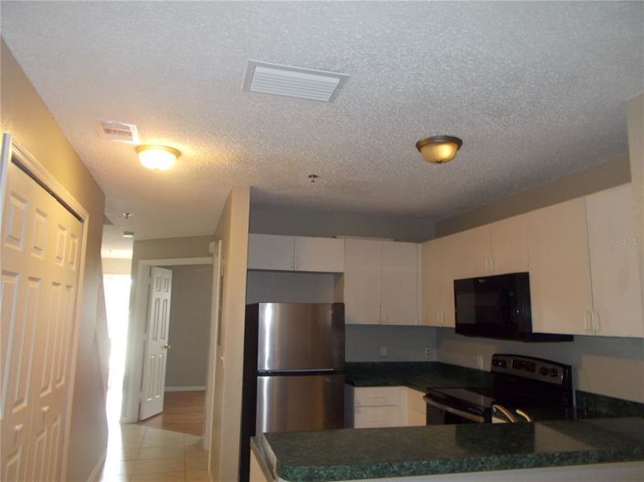 Image No.28-3 Bed Townhouse for sale