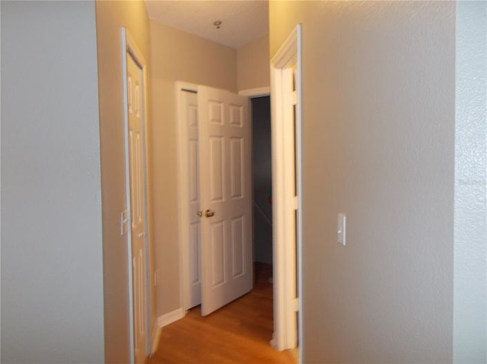 Image No.5-3 Bed Townhouse for sale