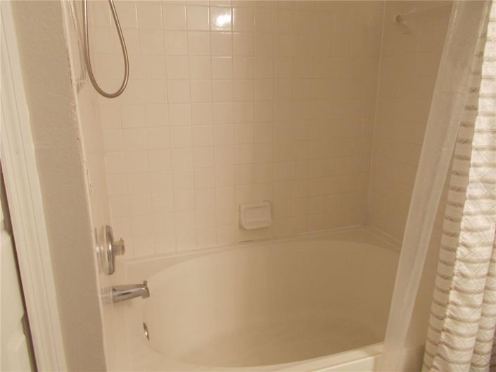 Image No.8-3 Bed Townhouse for sale