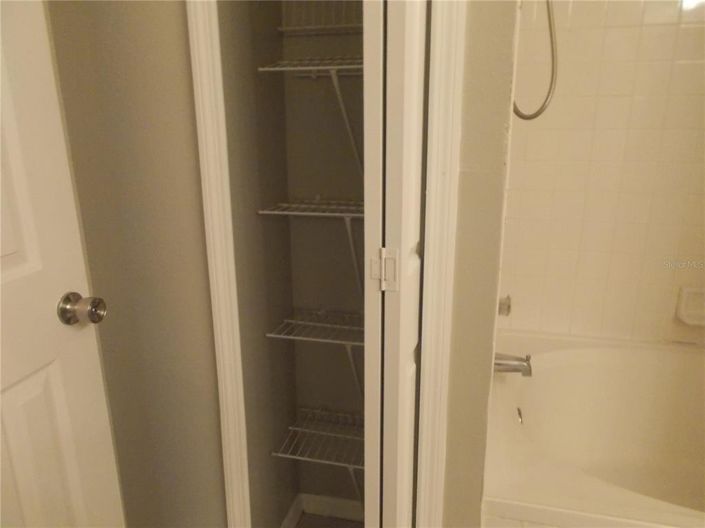 Image No.9-3 Bed Townhouse for sale