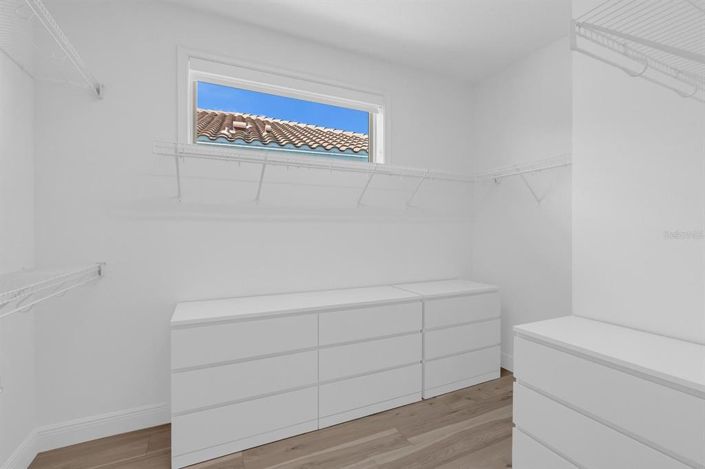 Image No.43-4 Bed House for sale