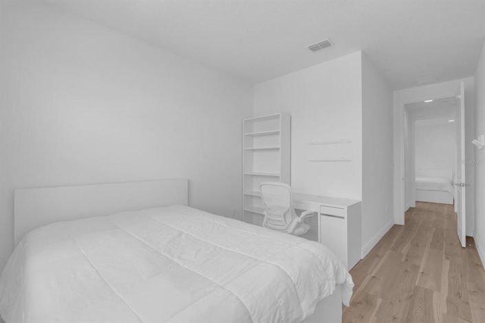 Image No.48-4 Bed House for sale