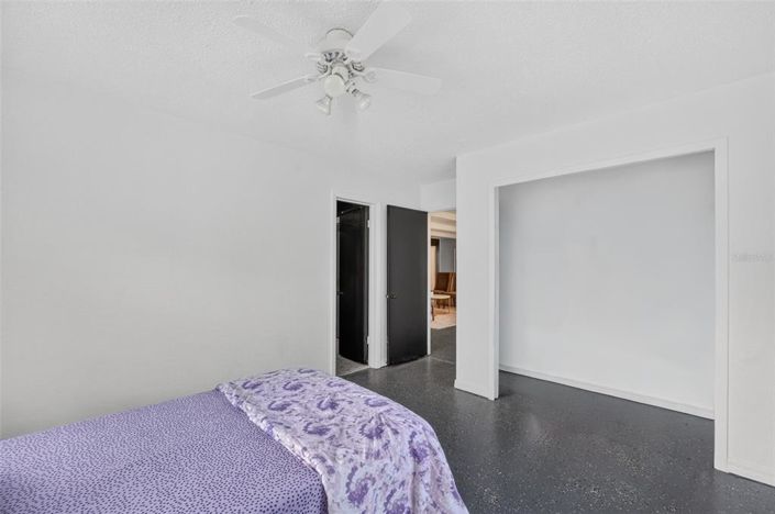Image No.27-4 Bed House for sale