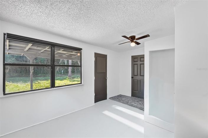 Image No.30-4 Bed House for sale