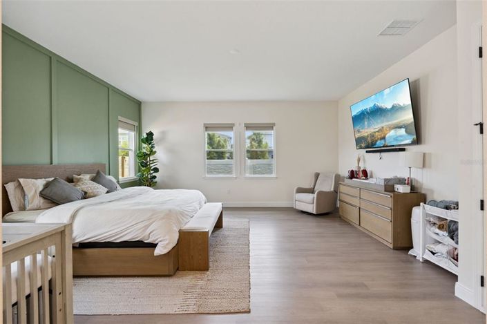 Image No.22-4 Bed House for sale