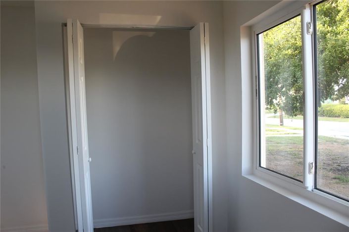 Image No.16-4 Bed House for sale