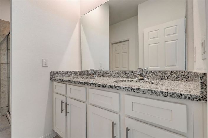 Image No.20-3 Bed House for sale
