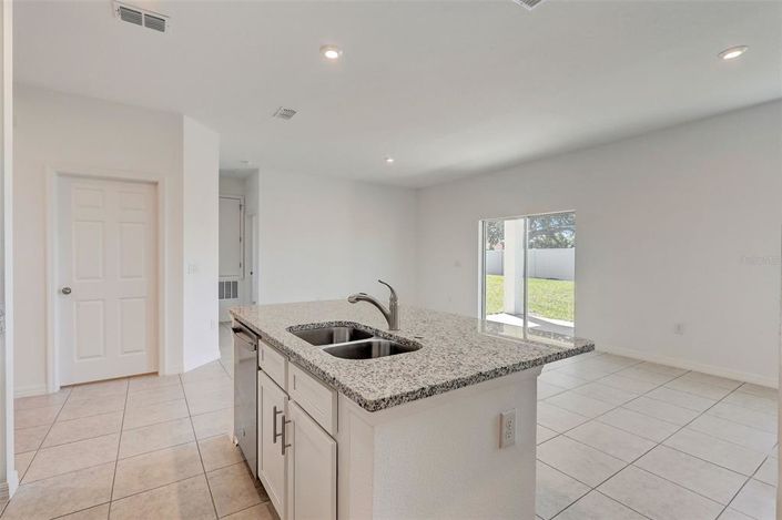 Image No.7-3 Bed House for sale