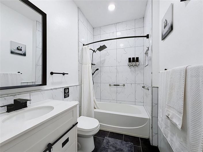 Image No.21-6 Bed House for sale