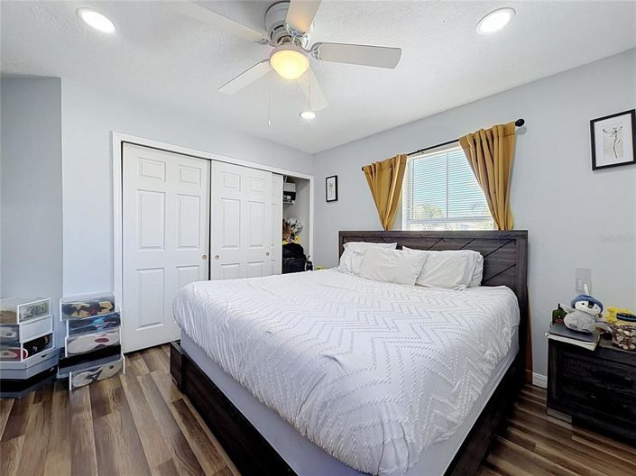 Image No.25-6 Bed House for sale