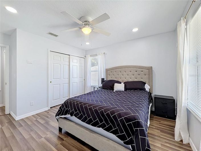 Image No.30-6 Bed House for sale