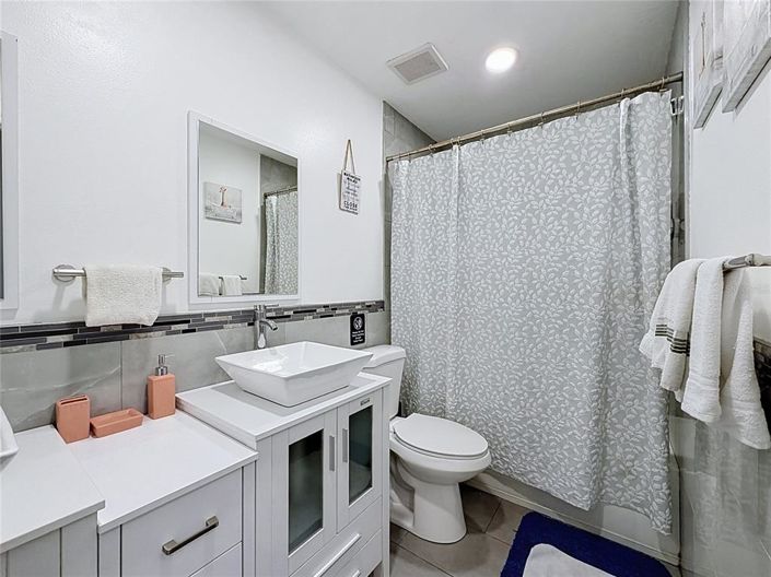 Image No.31-6 Bed House for sale