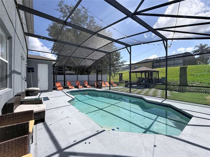 Image No.6-6 Bed House for sale
