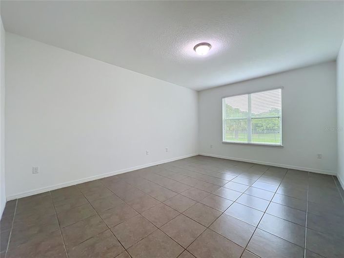 Image No.27-6 Bed House for sale