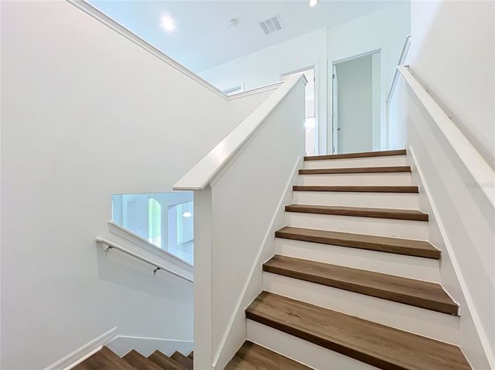 Image No.32-6 Bed House for sale
