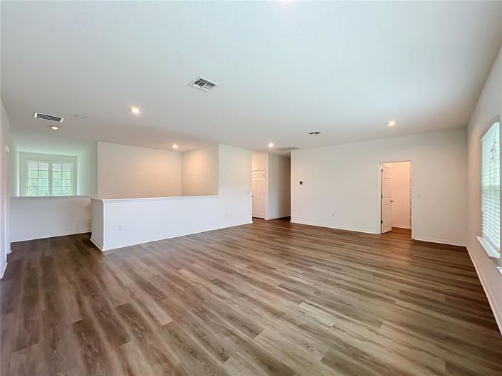 Image No.35-6 Bed House for sale