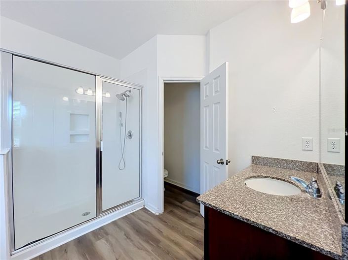 Image No.43-6 Bed House for sale