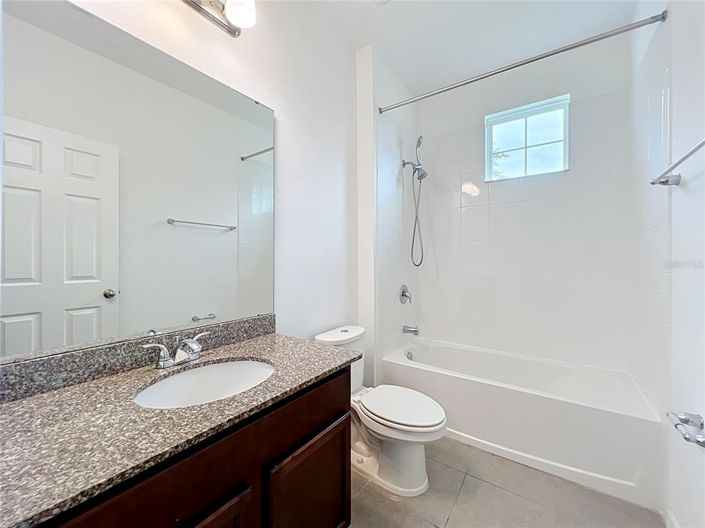 Image No.52-6 Bed House for sale