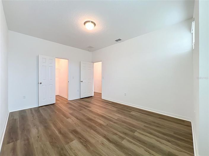 Image No.53-6 Bed House for sale