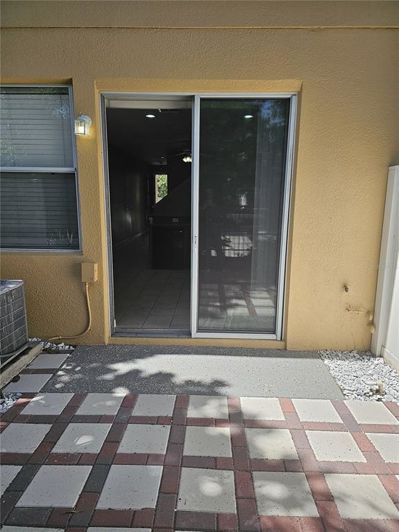 Image No.19-3 Bed Townhouse for sale
