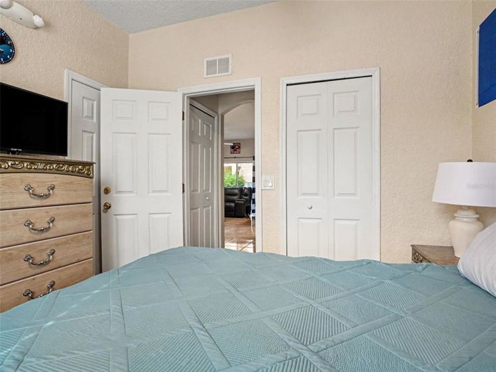 Image No.14-3 Bed Townhouse for sale