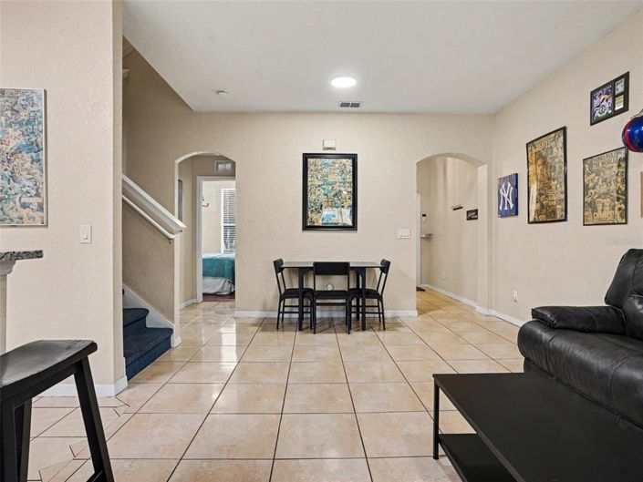 Image No.6-3 Bed Townhouse for sale