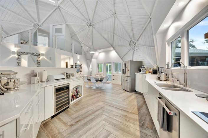 Image No.6-3 Bed House for sale