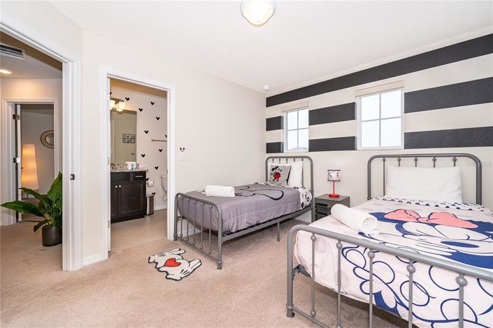 Image No.41-5 Bed House for sale