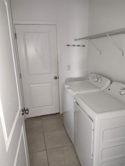 Image No.17-4 Bed House for sale