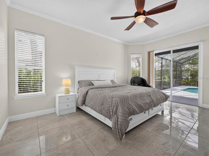 Image No.18-4 Bed House for sale