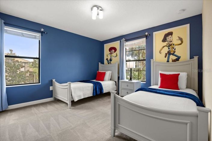 Image No.29-8 Bed House for sale