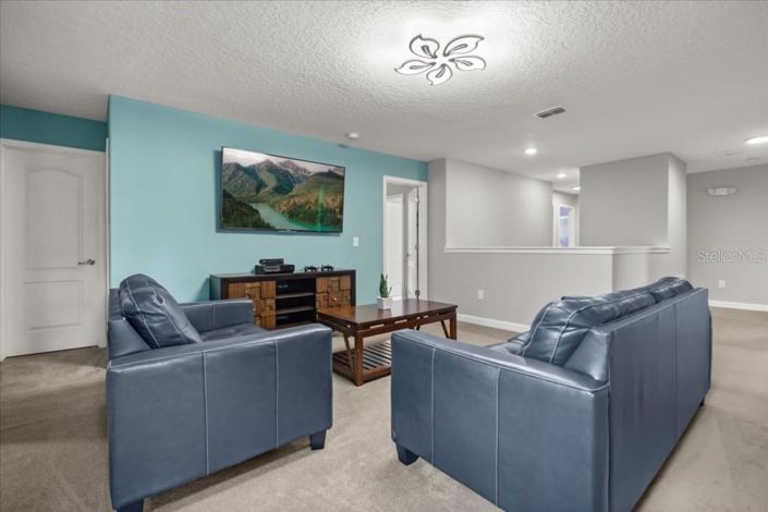 Image No.30-8 Bed House for sale