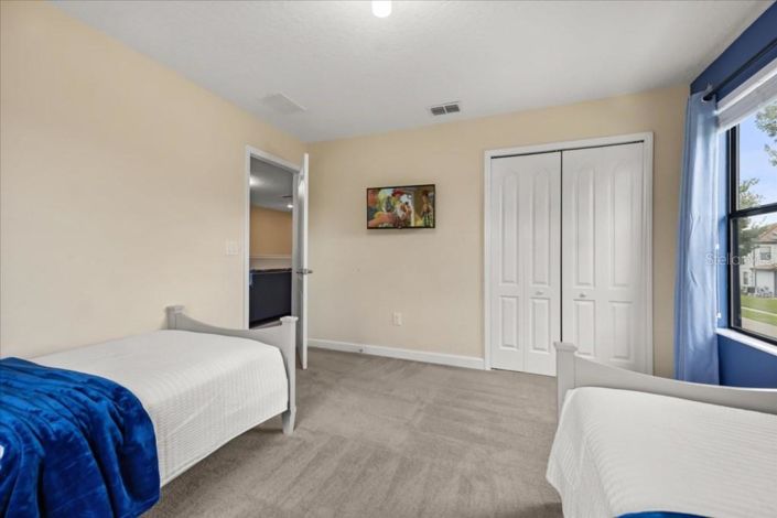 Image No.32-8 Bed House for sale