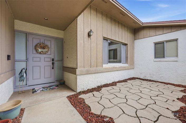 Image No.2-4 Bed House for sale