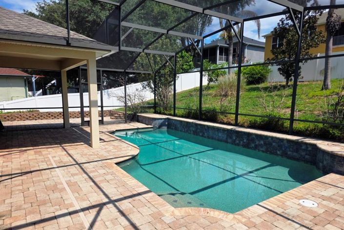 Image No.2-4 Bed House for sale
