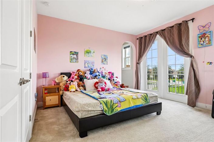 Image No.39-6 Bed House for sale