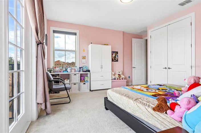Image No.40-6 Bed House for sale